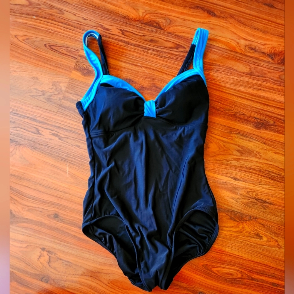 Bathing suit